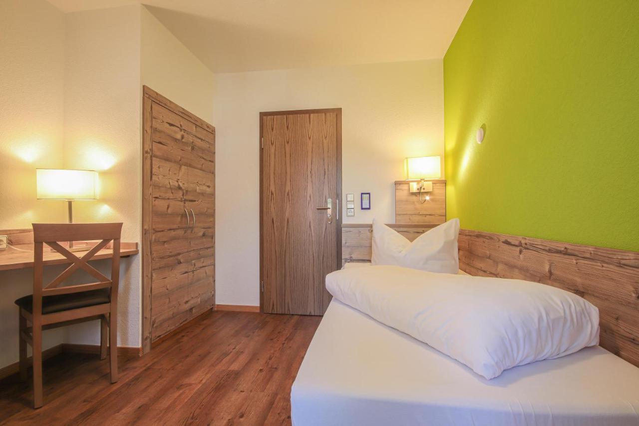 Landgasthof Hotel Rebstock Stuhlingen Exterior photo