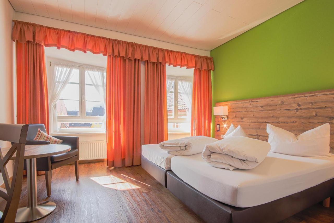 Landgasthof Hotel Rebstock Stuhlingen Exterior photo