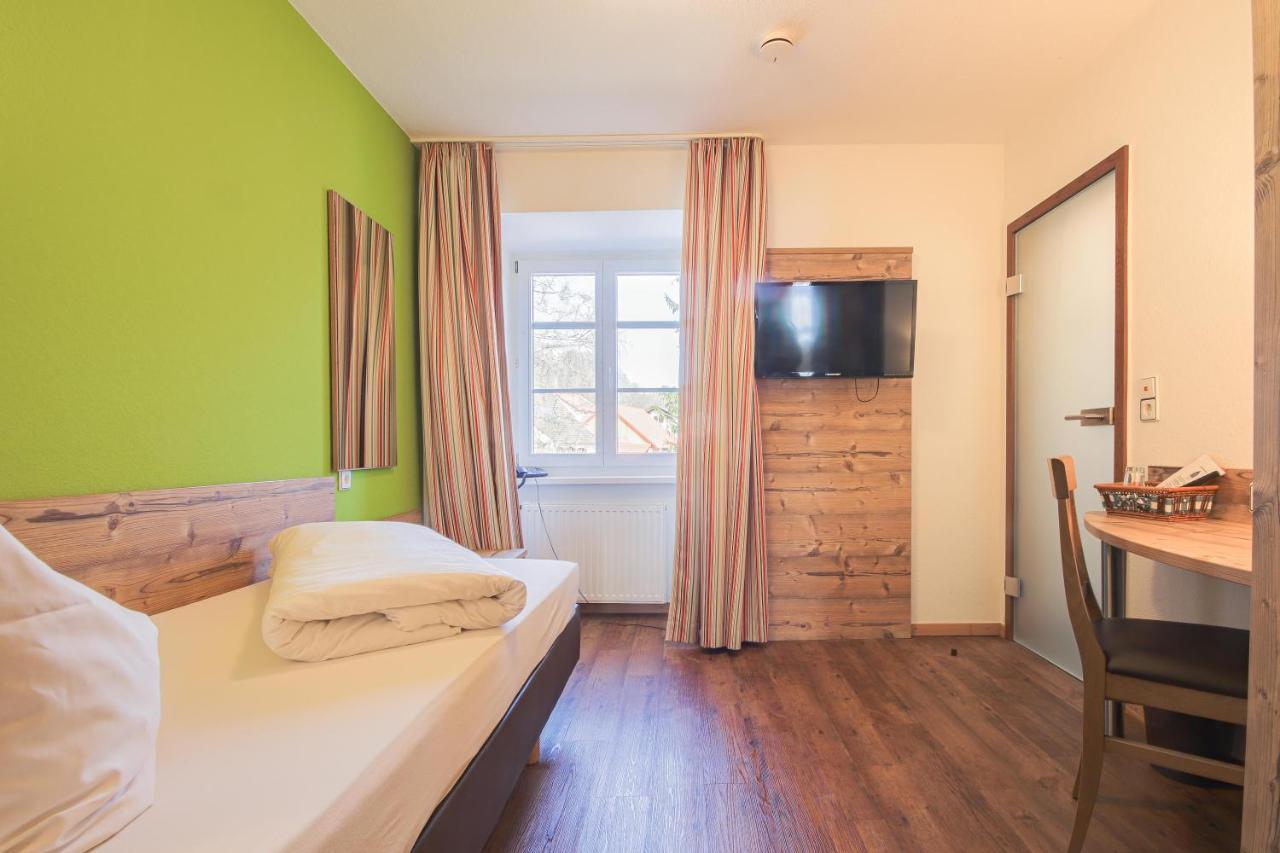 Landgasthof Hotel Rebstock Stuhlingen Exterior photo